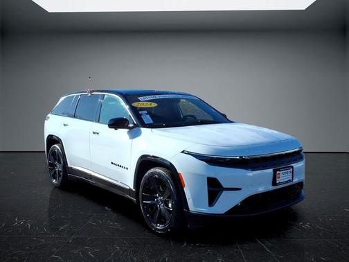 Bright White Clearcoat 2024 Jeep Wagoneer S Launch Edition