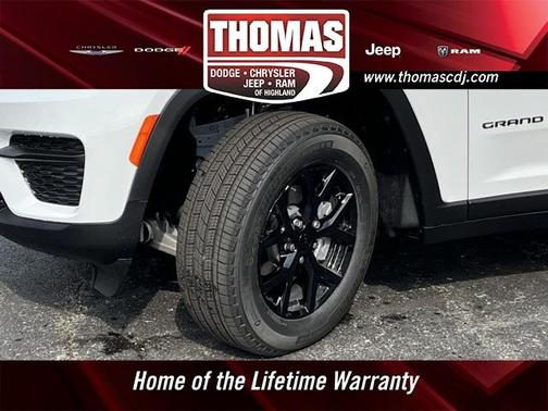 2025 Jeep Grand Cherokee Laredo