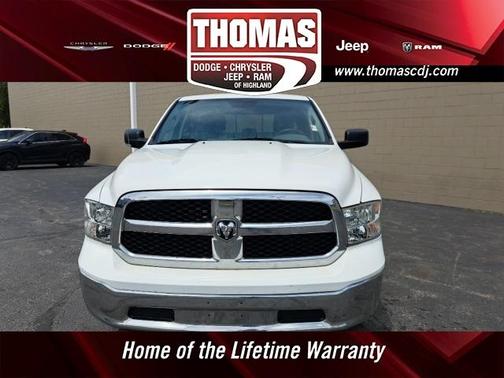 2017 RAM 1500 SLT