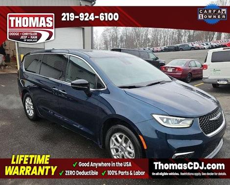 2025 Chrysler Pacifica Select