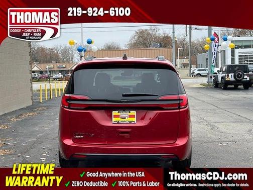 2026 Chrysler Pacifica Select