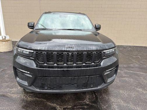 Diamond Black 2023 Jeep Grand Cherokee Limited