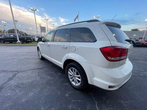 White 2014 Dodge Journey SXT