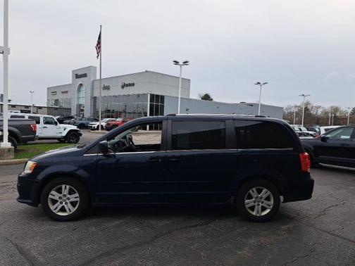 True Blue Pearlcoat 2013 Dodge Grand Caravan Crew