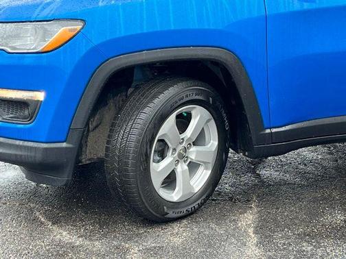 Laser Blue 2018 Jeep Compass Latitude