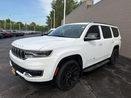 Bright White Clearcoat 2023 Jeep Wagoneer Base