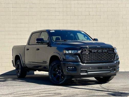 Granite Crystal Clearcoat Metallic 2026 RAM 1500 Big Horn/Lone Star