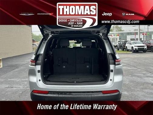 2025 Jeep Grand Cherokee L Laredo