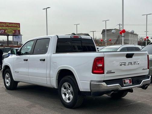 Bright White Clearcoat 2025 RAM 1500 Big Horn/Lone Star