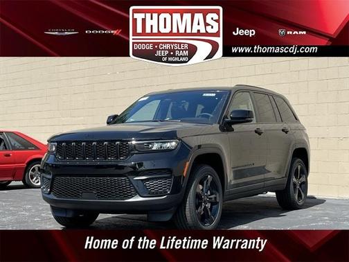 2025 Jeep Grand Cherokee Laredo