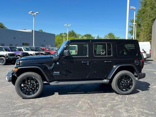 Black Clearcoat 2025 Jeep Wrangler 4xe Sahara