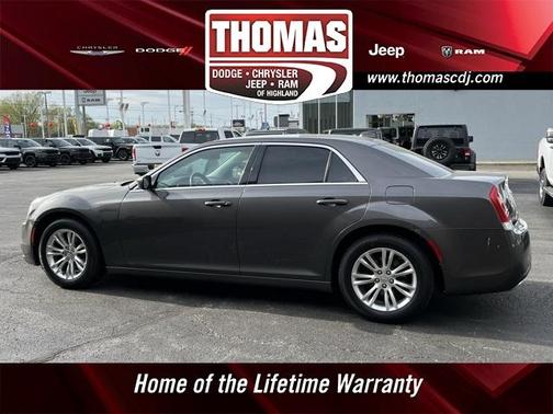 2020 Chrysler 300 Touring