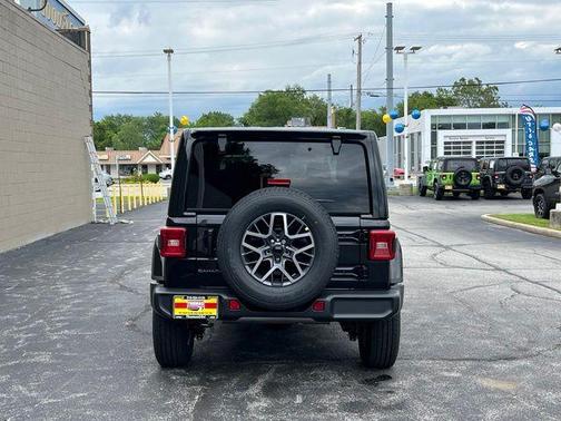 Black Clearcoat 2026 Jeep Wrangler Sahara
