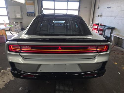 Nickel 2024 Dodge Charger Daytona Scat Pack