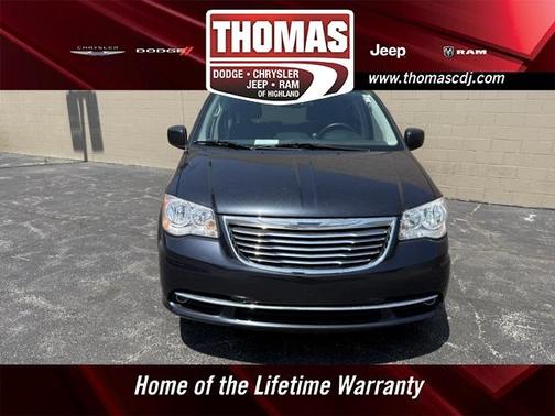 2014 Chrysler Town & Country Touring