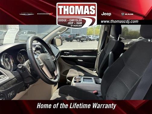 2014 Chrysler Town & Country Touring
