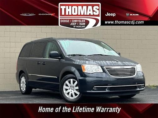 2014 Chrysler Town & Country Touring