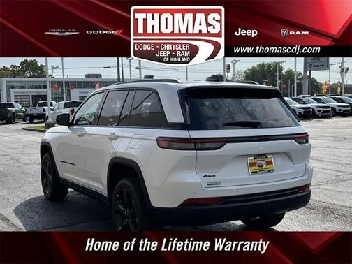 2025 Jeep Grand Cherokee Laredo