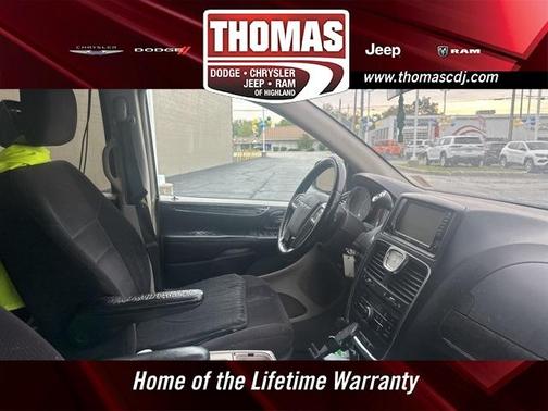 2011 Chrysler Town & Country Touring