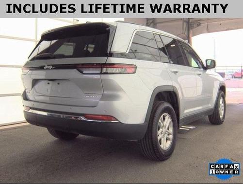 2024 Jeep Grand Cherokee Laredo