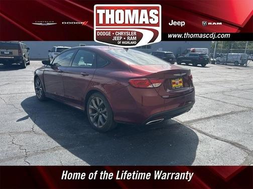 2015 Chrysler 200 S