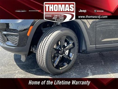 2025 Jeep Grand Cherokee Laredo