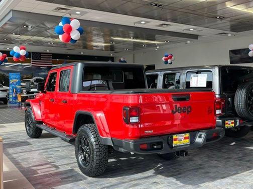 Firecracker Red Clearcoat 2021 Jeep Gladiator Sport