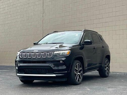 Diamond Black 2025 Jeep Compass Limited