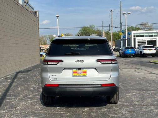 Silver Zynith 2026 Jeep Grand Cherokee L Laredo