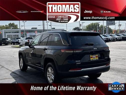 2022 Jeep Grand Cherokee Laredo