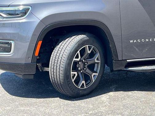 Metallic 2023 Jeep Wagoneer Series III