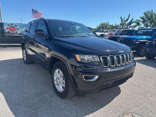 2019 Jeep Grand Cherokee Laredo E