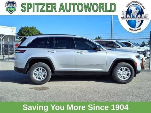 2025 Jeep Grand Cherokee Laredo