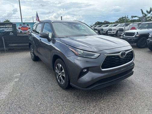 2023 Toyota Highlander L