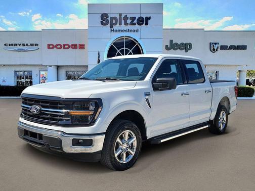 Oxford White 2025 Ford F-150 XLT