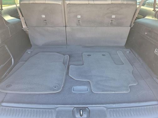 Bright White Clearcoat 2024 Jeep Wagoneer L Series II