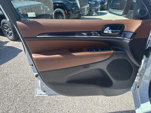 2021 Jeep Grand Cherokee Overland