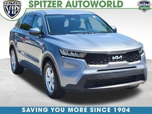 2022 Kia Sorento LX