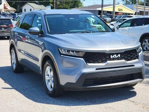 2022 Kia Sorento LX