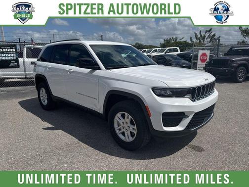 2025 Jeep Grand Cherokee Laredo