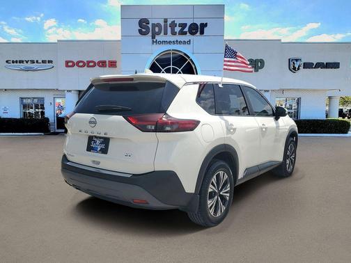 White 2023 Nissan Rogue SV