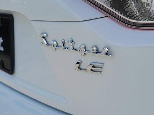 Ice 2023 Toyota Corolla LE