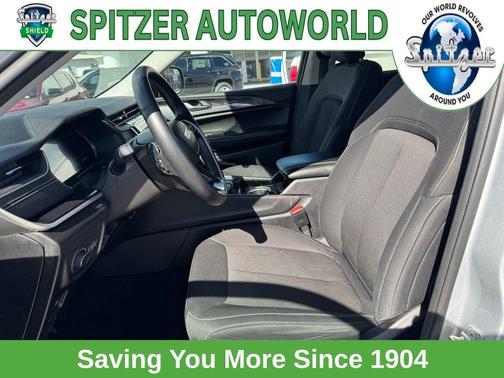 2022 Jeep Grand Cherokee L Laredo