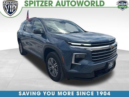 2025 Chevrolet Traverse LT