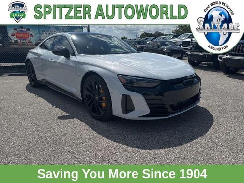 2022 Audi RS e-tron GT Base