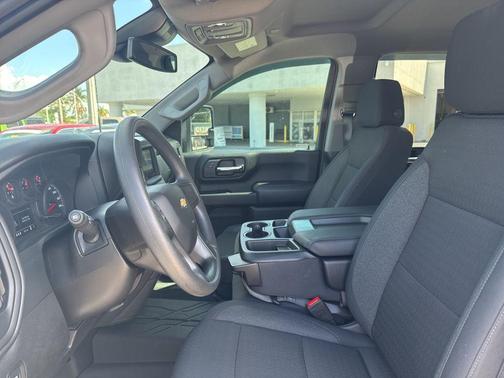 2024 Chevrolet Silverado 2500 Custom