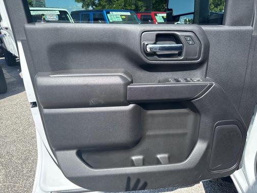 2024 Chevrolet Silverado 2500 Custom