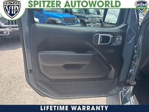 2025 Jeep Gladiator Sport