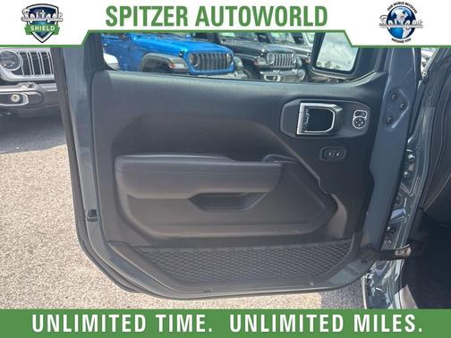 2025 Jeep Gladiator Sport