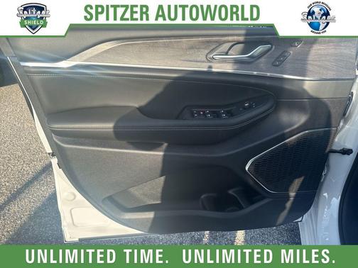 2025 Jeep Grand Cherokee L Overland